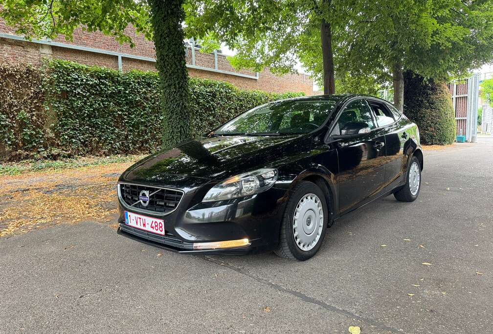 Volvo V40 2.0 D2 Kinetic TOUT OK New distribution