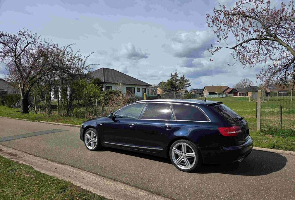 Audi A6 Avant 3.0 TDi V6 Quattro S line DPF Tiptronic Luchtvering