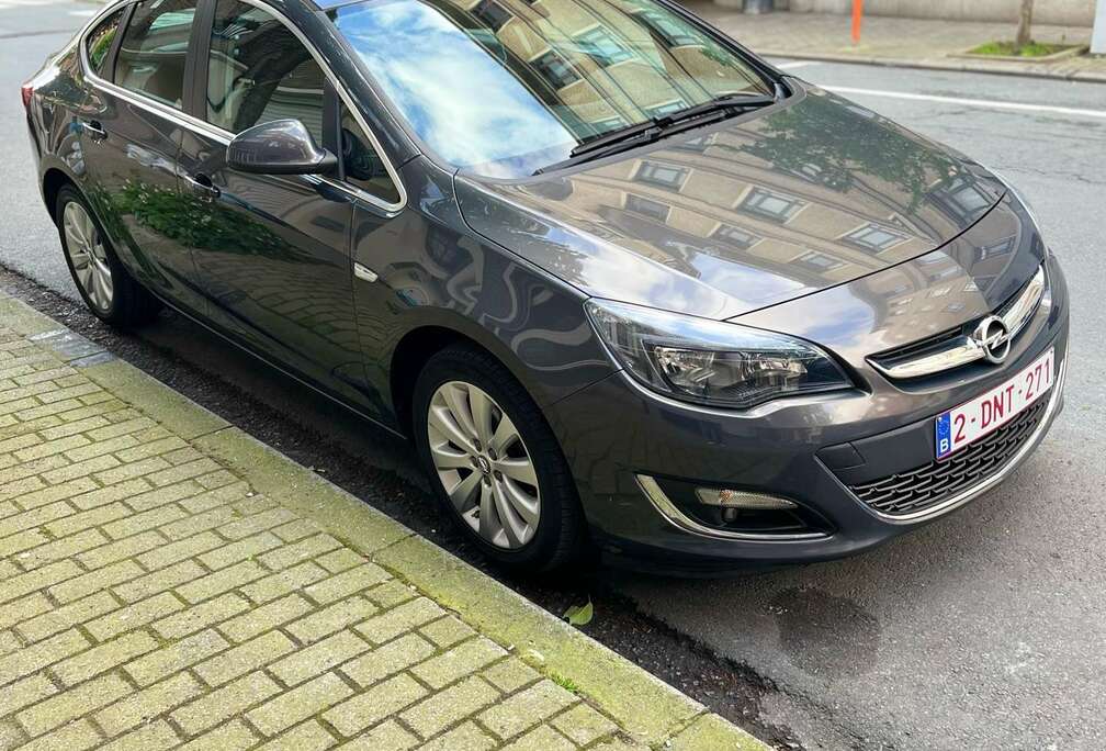 Opel 1.4i Cosmo