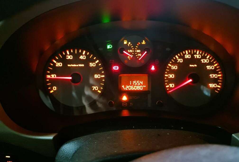 Peugeot Partner Tepee 1.6 e-HDi Premium STT FAP BMP