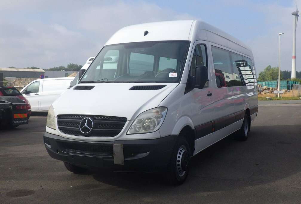 Mercedes-Benz 515 (Stock ID 42929)