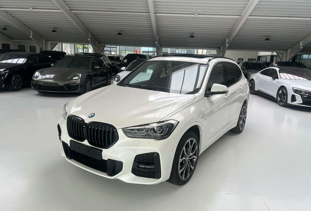 BMW X1 2.0 dAS sDrive18 AdBlue M pack opendak 19 m velgen shadowline