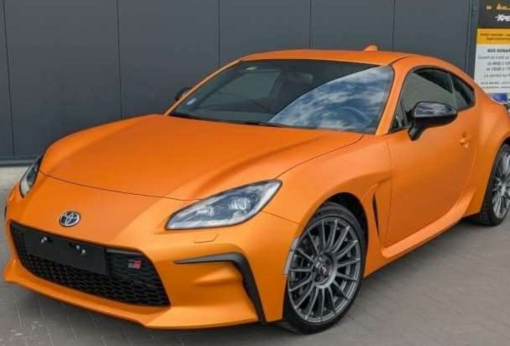 Toyota 2.4i Boxer Sport