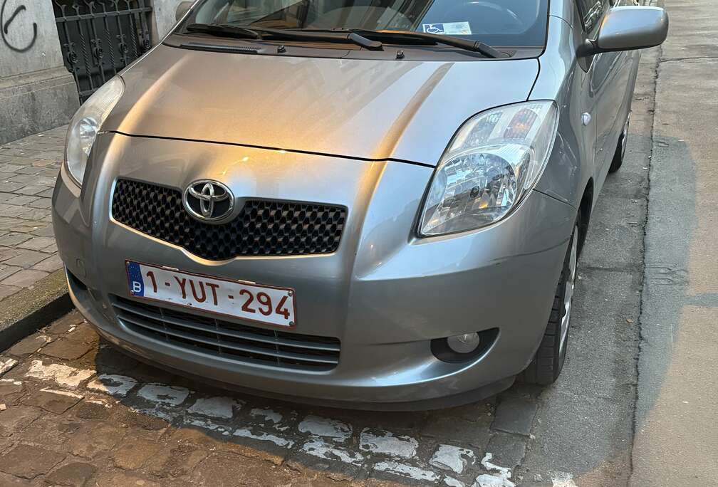 Toyota 1.3i VVT-i 16v Follow Me