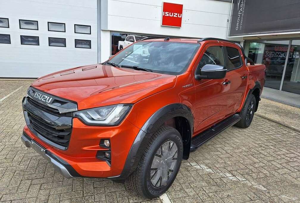 Isuzu D-MAX 23 DC V-CROSS 4WD AT