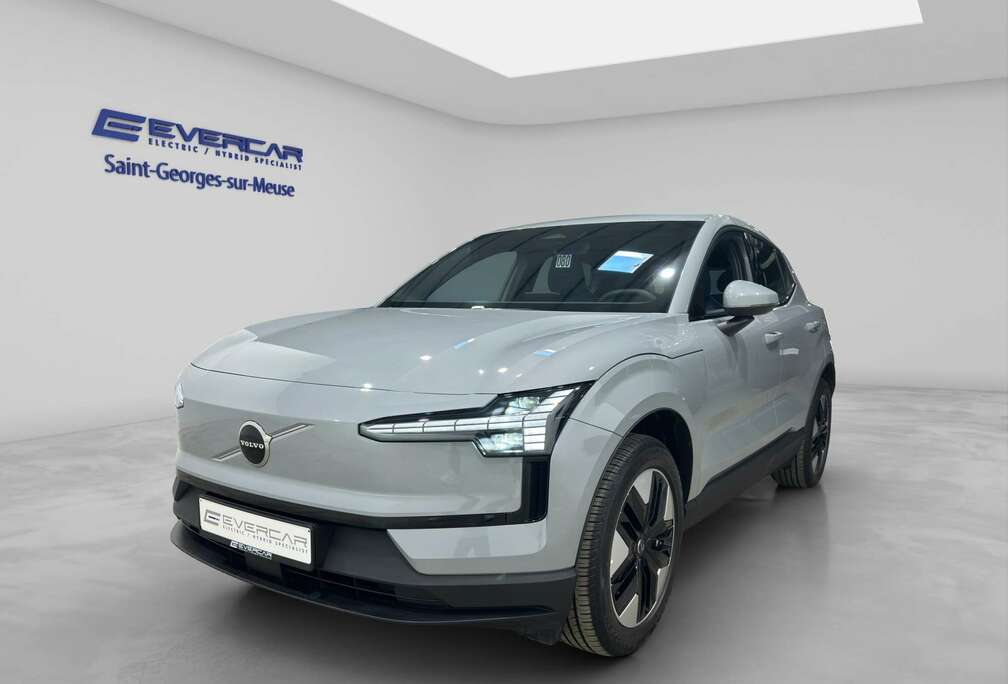 Volvo P5 Extended Range 69 kWh Core *** ACC*CARPLAY***