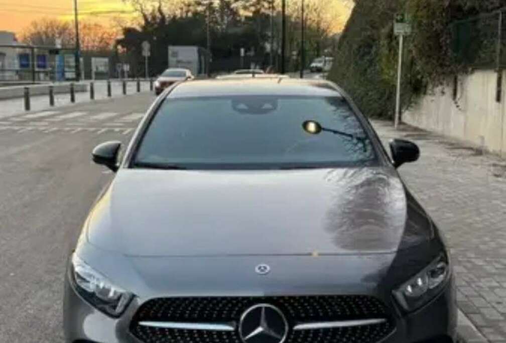 Mercedes-Benz d 8G-DCT AMG Line