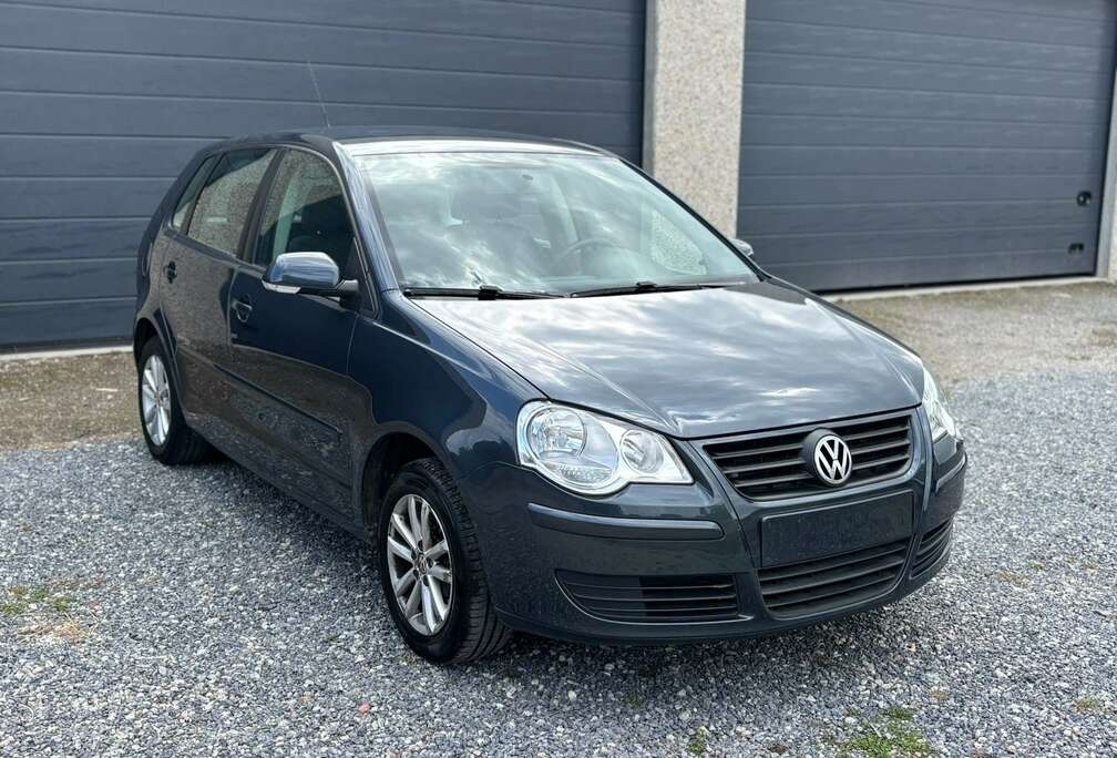 Volkswagen • 1.4 • Automaat • 64,000km • Benzine • Airco