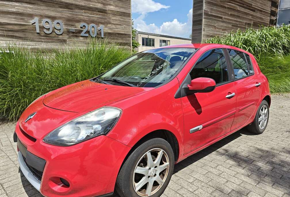Renault Clio 1.2i/ nouveau embrayage !