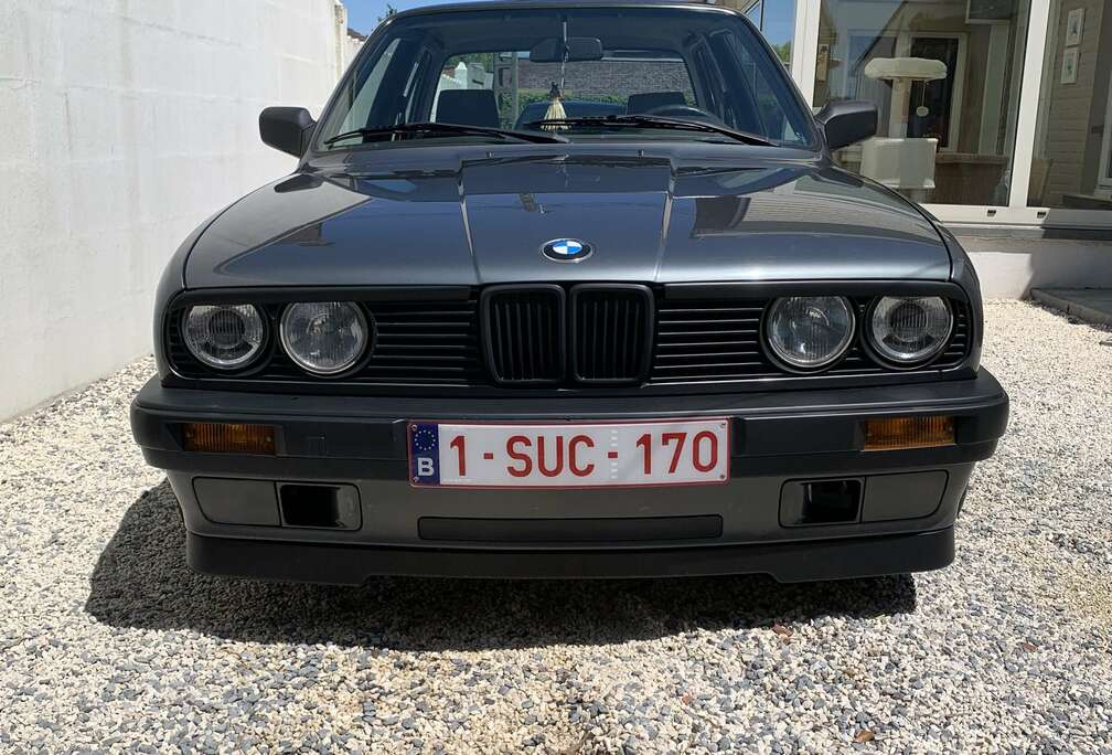 BMW BMW 316i Sedan