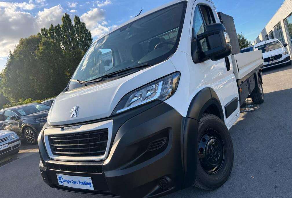 Peugeot 4,30m Camion Plateau Plate-Forme 2.2BlueHDI 165ch 16520€HT TVA RÉCUP GPS CLIM GAR 12M