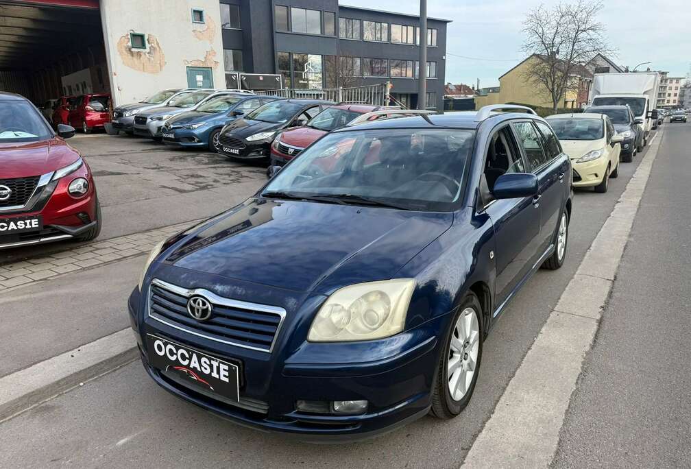 Toyota Avensis 1.8 VVT-i Combi