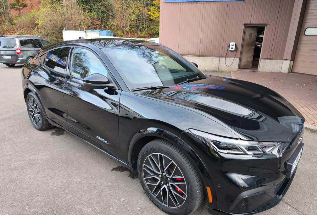 Ford Mustang Mach-E 99 kWh RWD Premium Extended Range