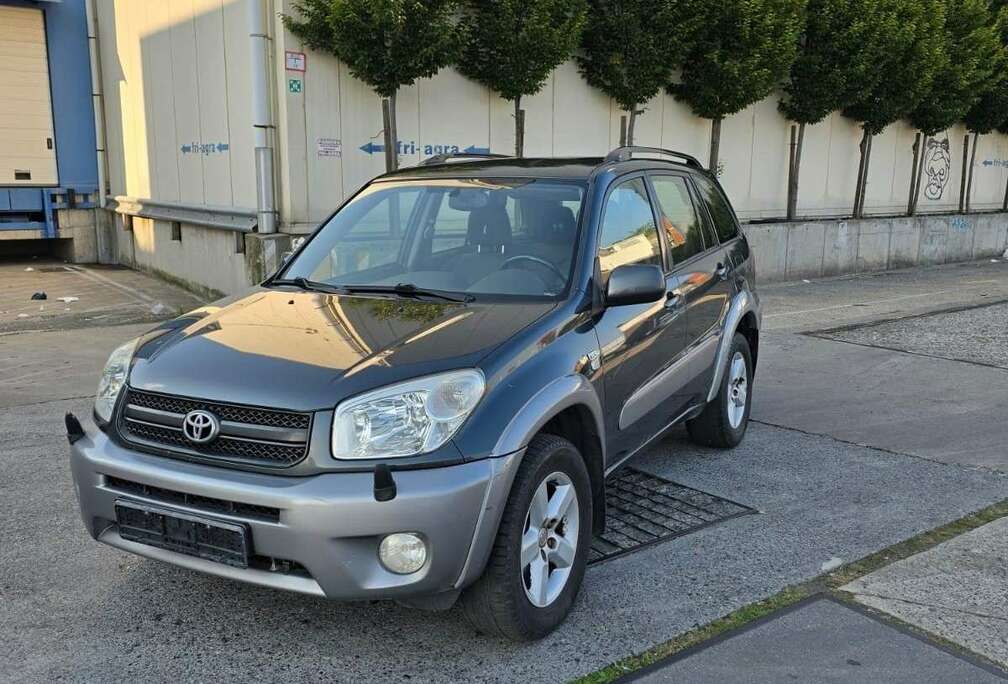 Toyota 2.0i VVT-i 16v 4x4.  EXPORT