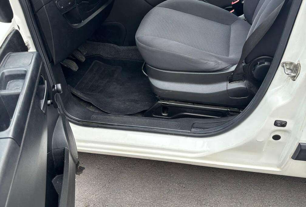 Citroen 1.4i Attraction