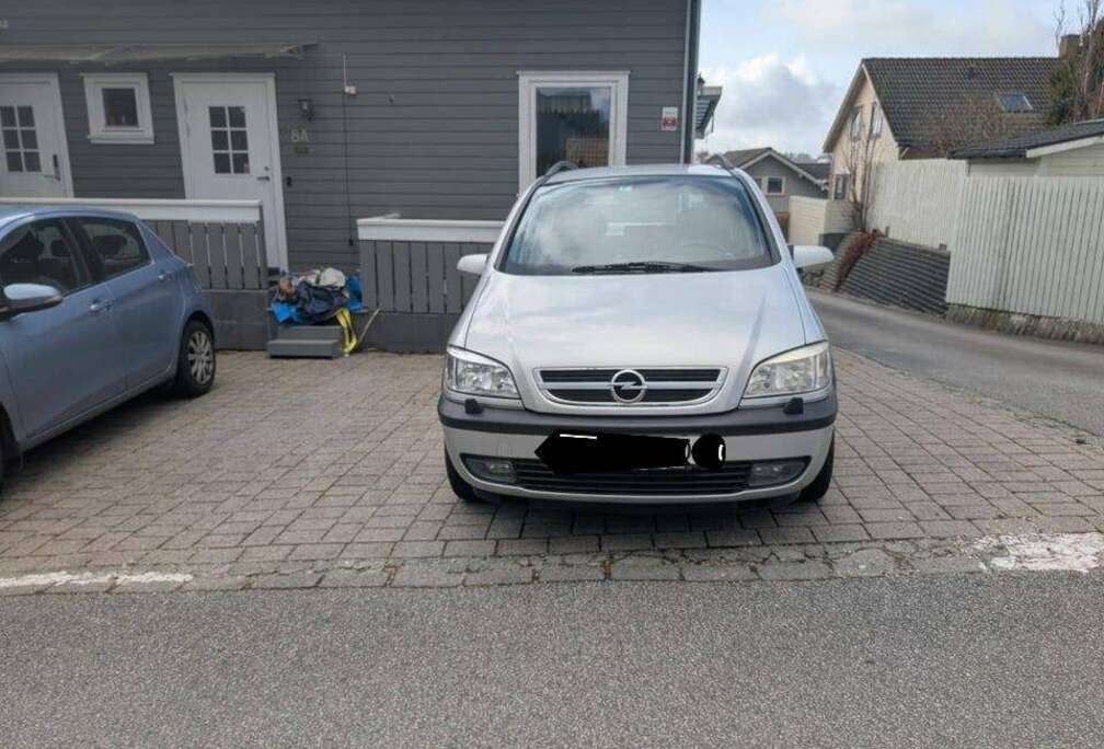 Opel Zafira 1.8i XE 16v Comfort