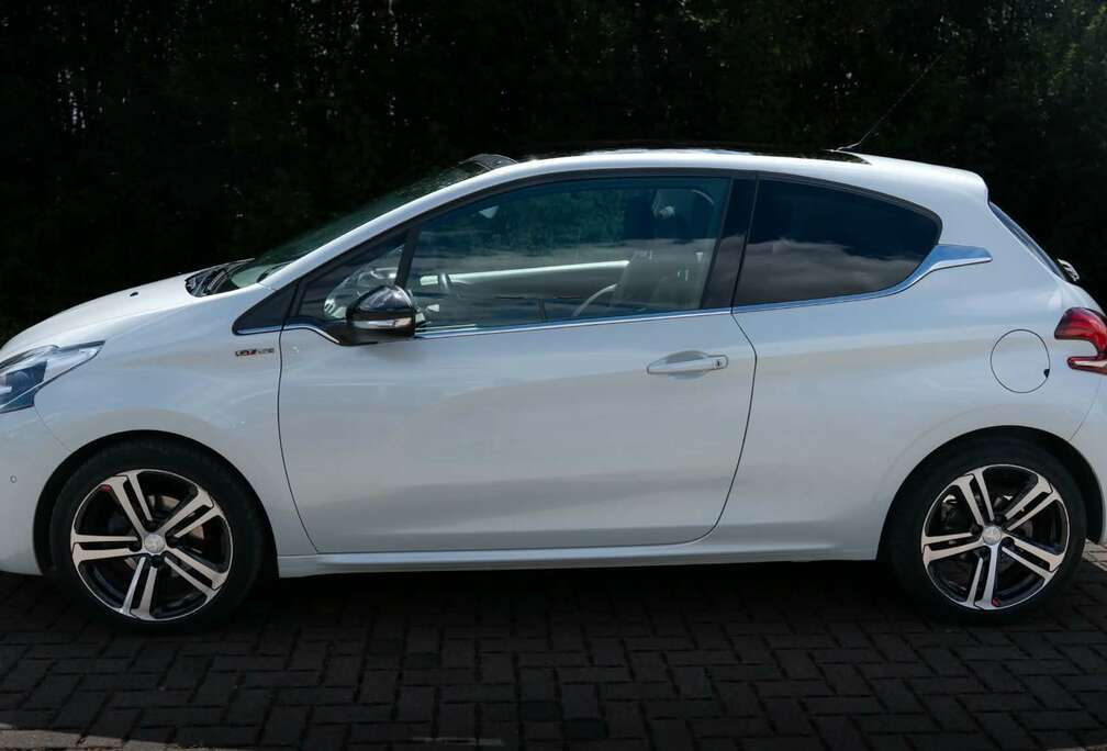 Peugeot 208 1.2 PureTech GT Line S