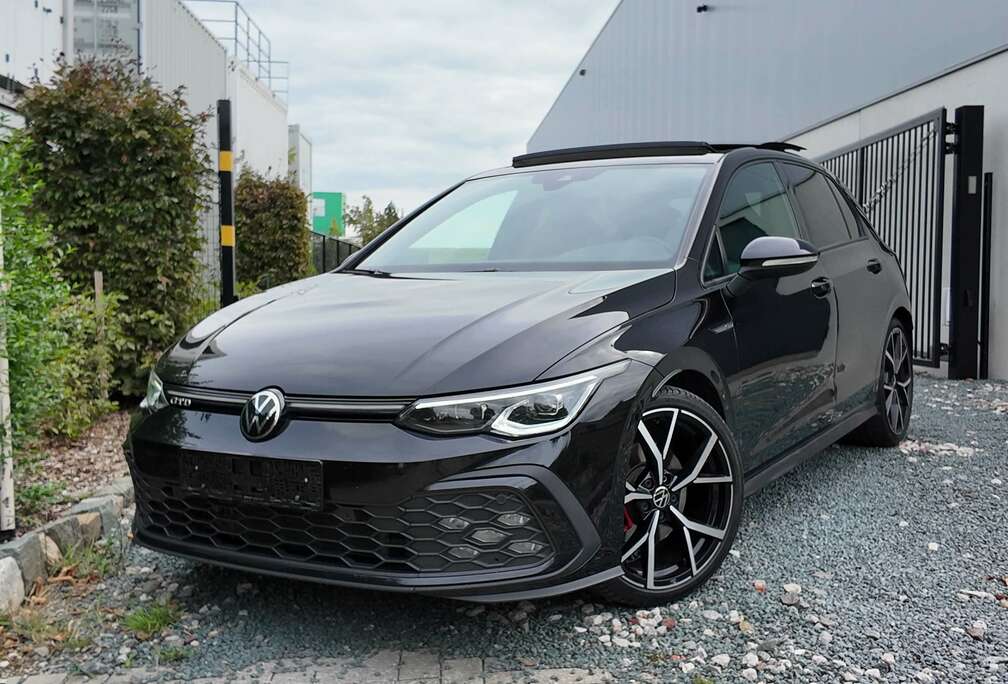 Volkswagen 2.0 TDi DSG Pano/Led/DCC/Harman Kardon TVA