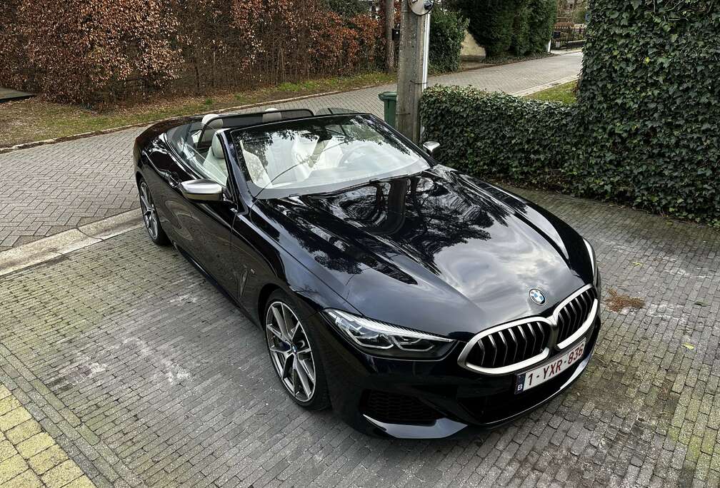 BMW M850i xDrive Cabrio (Donkerblauw)