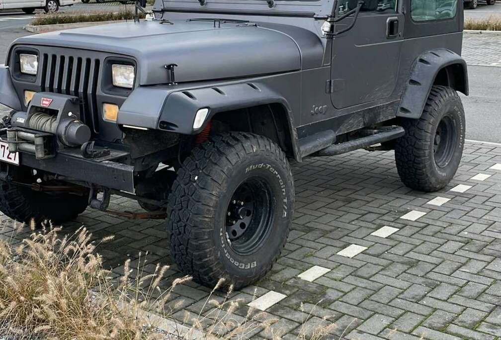 Jeep YJ 4.0L