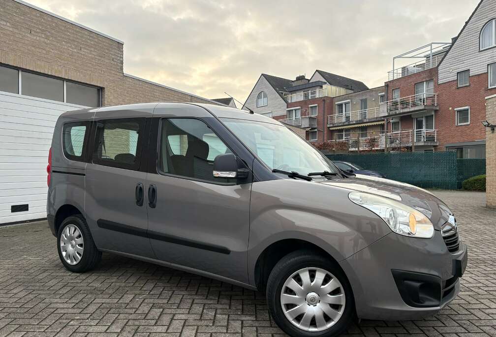 Opel Combo 1.4 L1H1 Selection / 12 Maanden Garantie