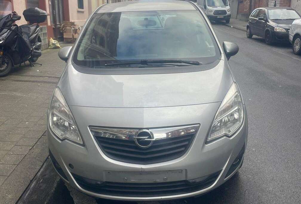 Opel 1.4 Turbo Black Edition