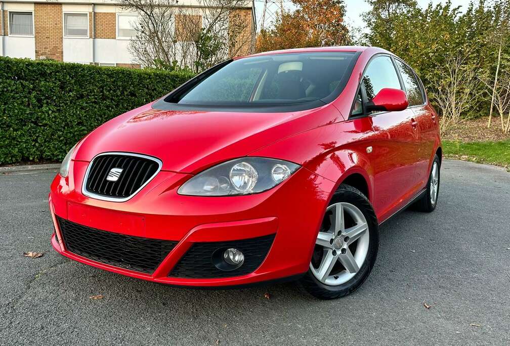 SEAT 1.6 CR TDi DPF 55000km très bien entretenue