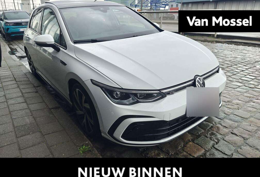 Volkswagen VIII 2.0 TDI 110kW R-Line DSG PANO  CAMERA  CARP