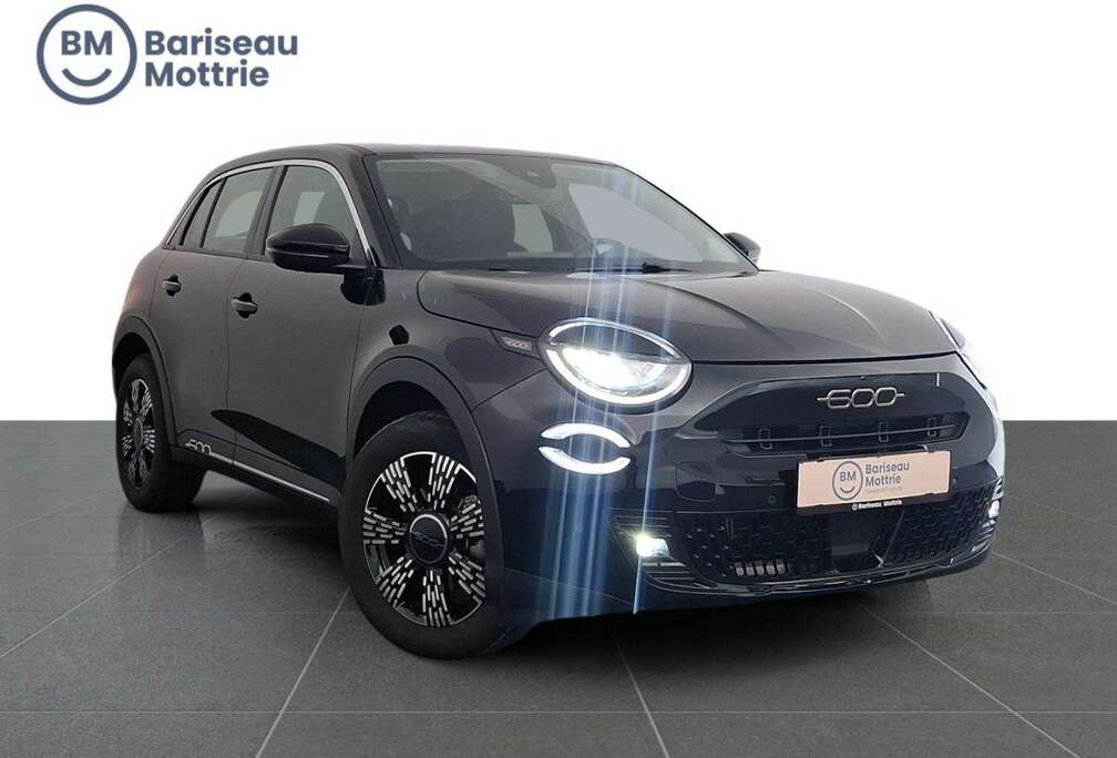 Fiat HYBRID AUTOMAAT 145PK *CAMERA+SENSOREN*CARPLAY*DAB