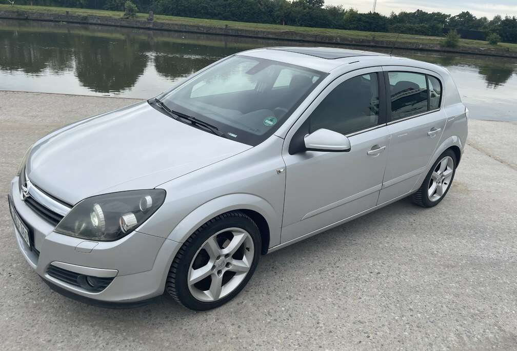 Opel 1.8i XE 16v Comfort