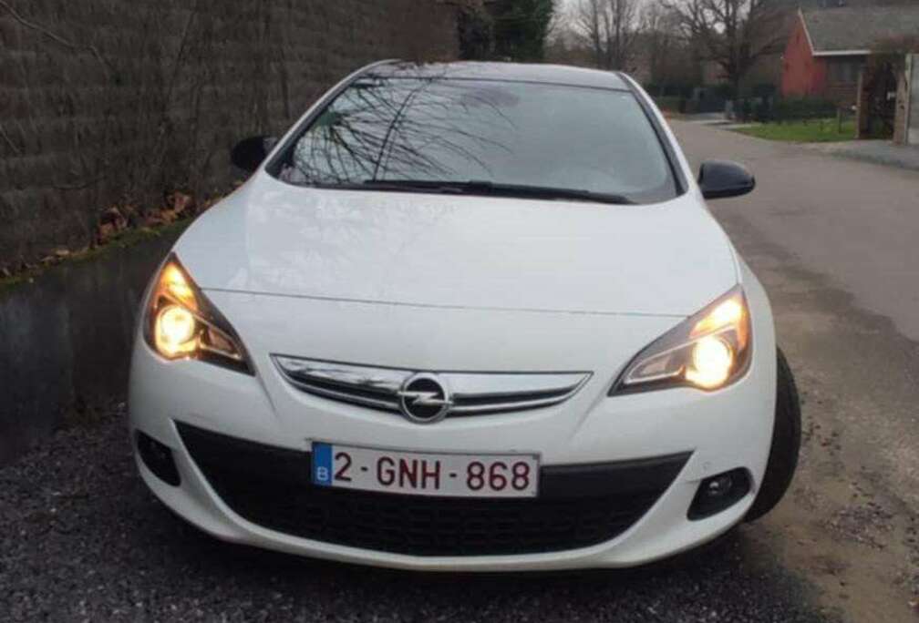Opel Astra GTC 1.4 Turbo Active