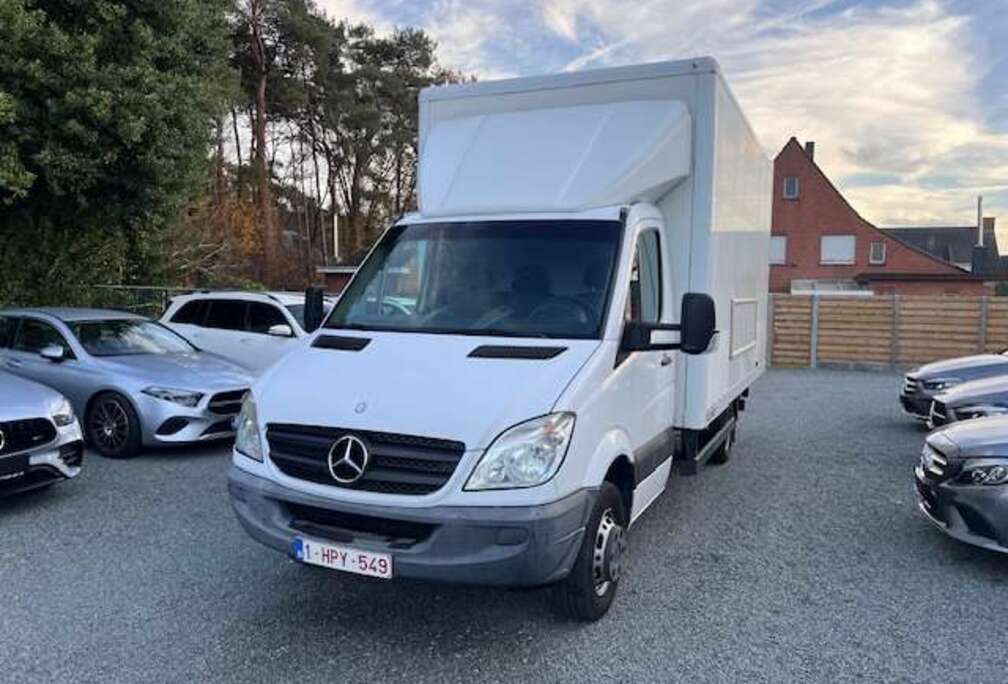 Mercedes-Benz 516 D 3.5 TON