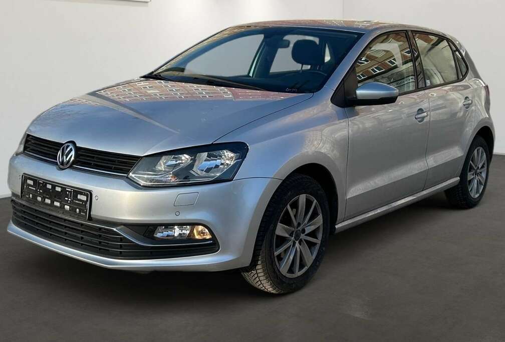 Volkswagen 1.0 - Airco - Sensoren - Zetelverwarming + Keuring