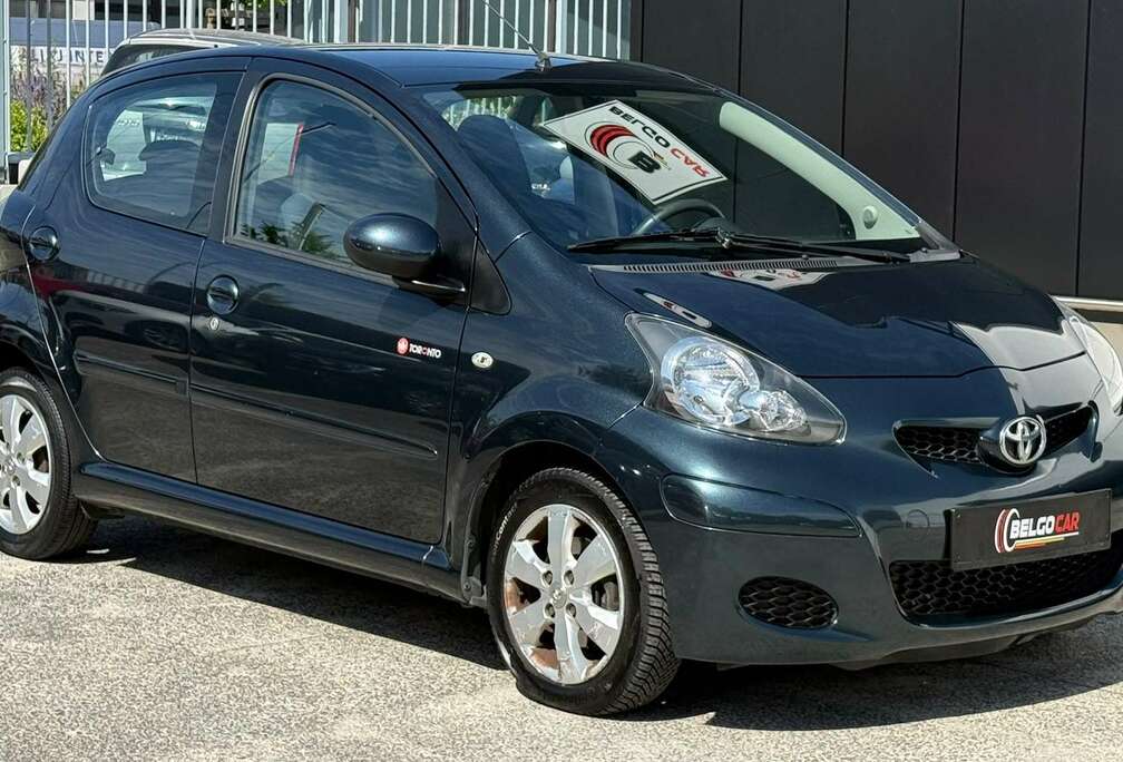 Toyota 1.0 ESSENCE - AUTOMATIQUE - AIRCO - CONTRLE TECHNIQUE OK