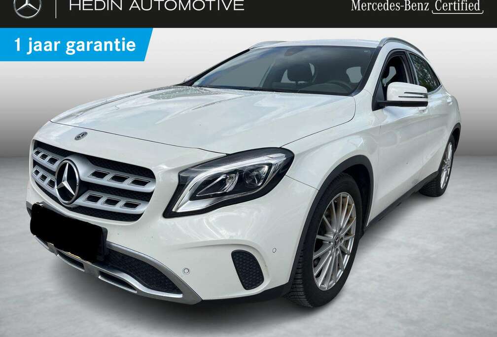 Mercedes-Benz Urban Line  Achteruitrijcamera  Navigatie