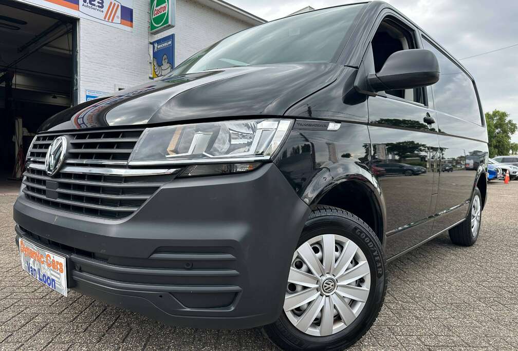 Volkswagen 2.0 TDi 150Pk L2/H1 Comfortline 3Zit Trekhaak CarPlay Top Staat  17769Euro Exclusief  Btw Ook voor Particulieren!!!!!!!!
