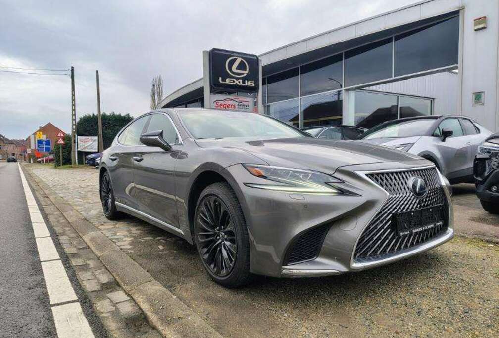 Lexus President Line