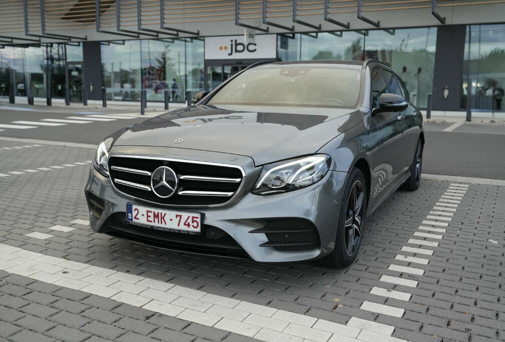 Mercedes-Benz de 9G-TRONIC AMG Line
