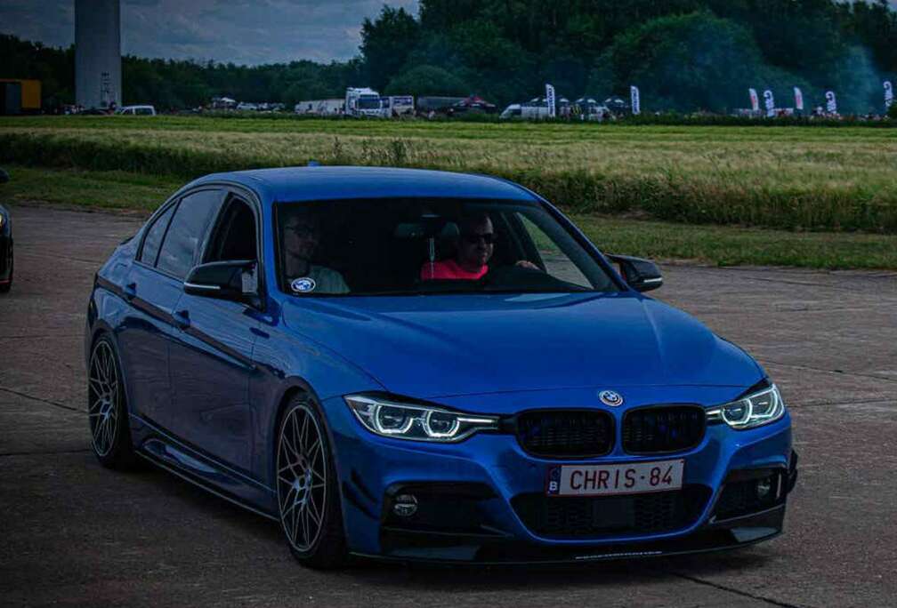 BMW 330eA Plug-In Hybrid