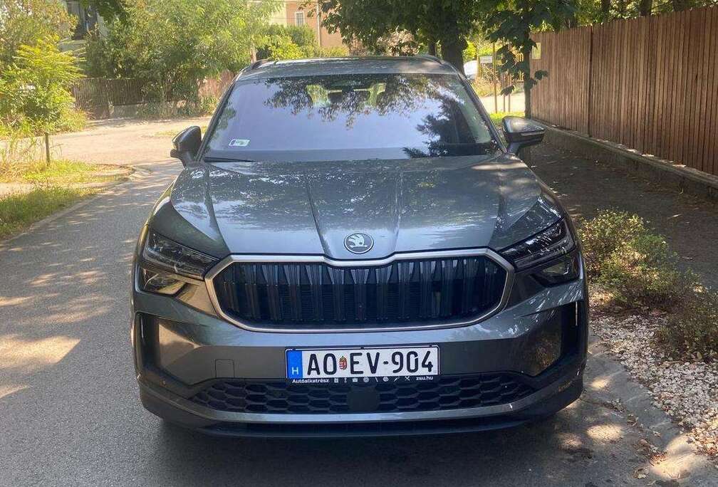 Skoda MHEV 7pl Pano,HUD,Lounge,Matrix,DCC, FULL options