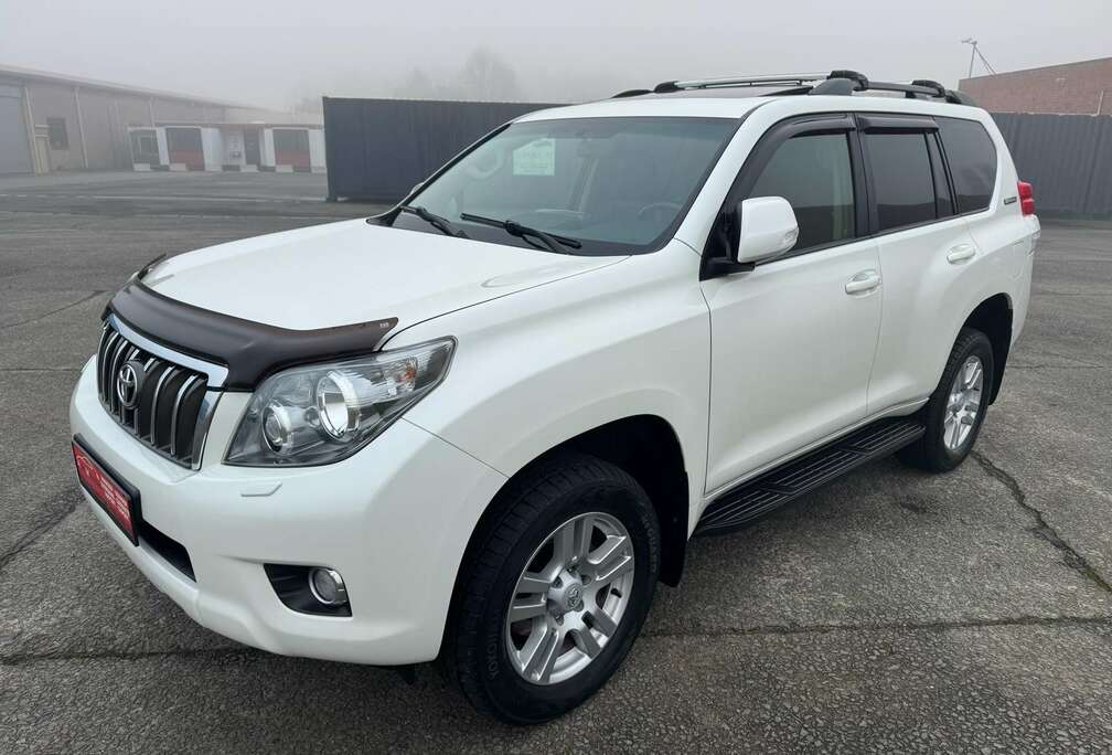 Toyota 3.0 D-4D Automatik 7Place (ExportSell Only Africa)