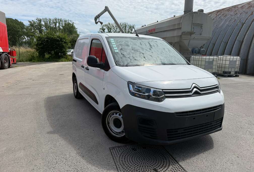 Citroen 1.5 BlueHDi M Light Club S/S (6.2)
