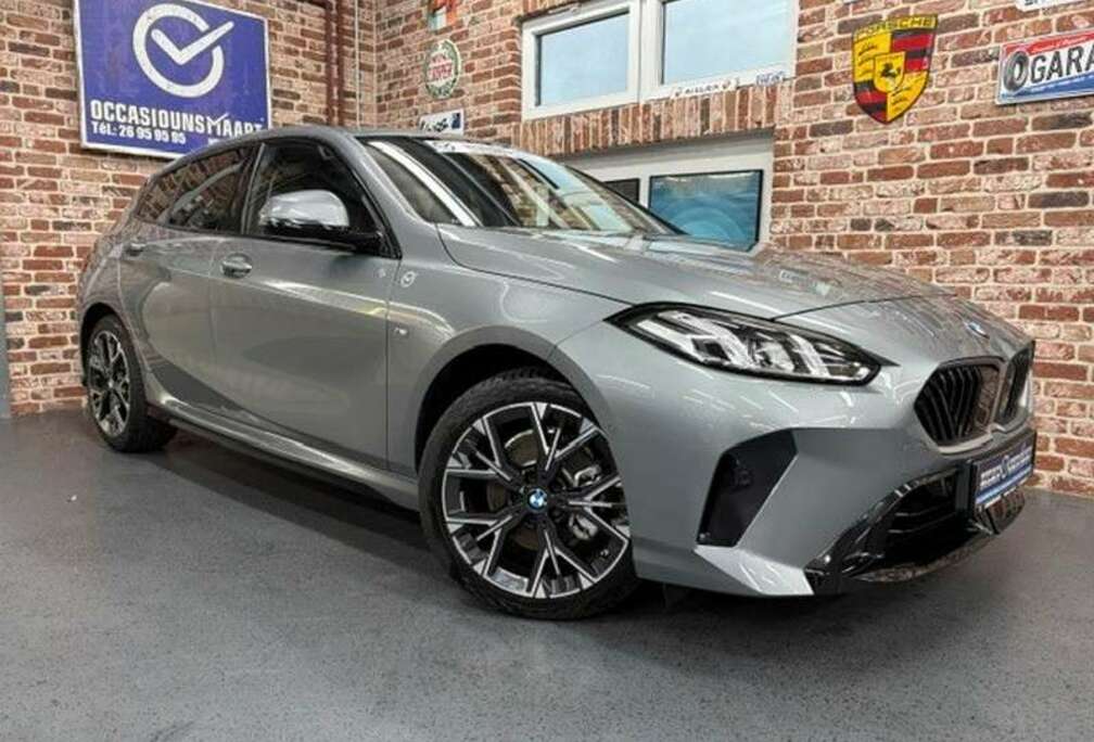BMW 120iA 170cv Auto M-SPORT Design (New Modèle)