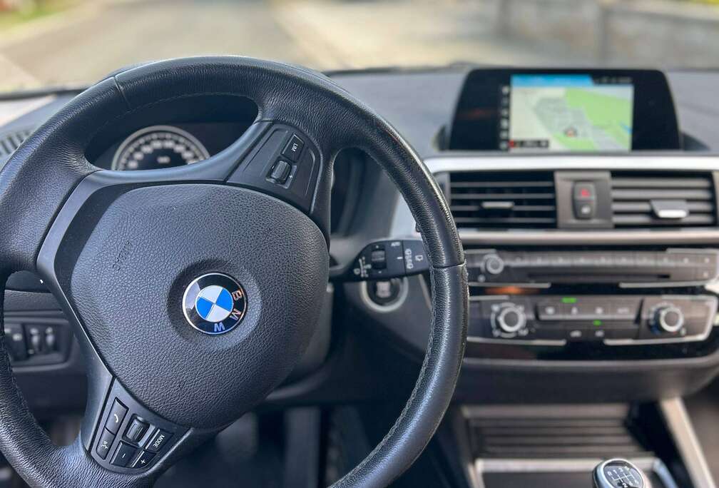 BMW 116i JOY Edition