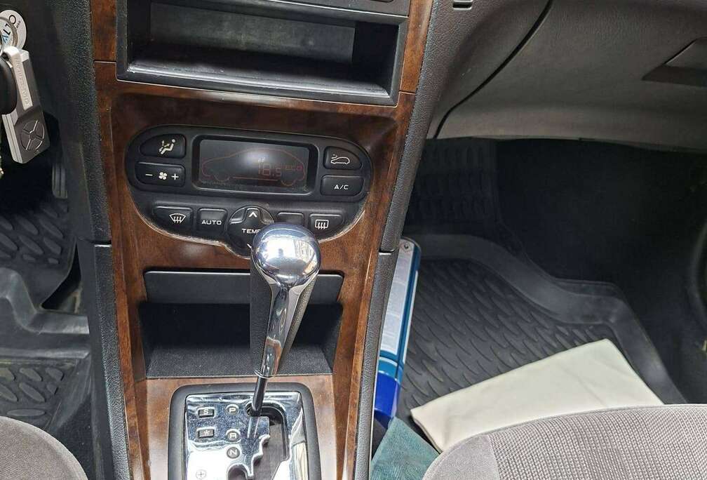 Peugeot 1.6i 16v Privilège