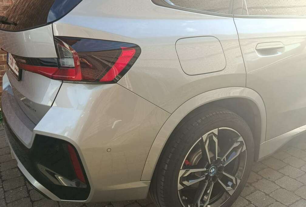 BMW iX1 66.5 kWh eDrive20 M Edition