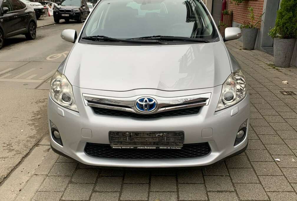 Toyota 1.8i HSD Premium CVT