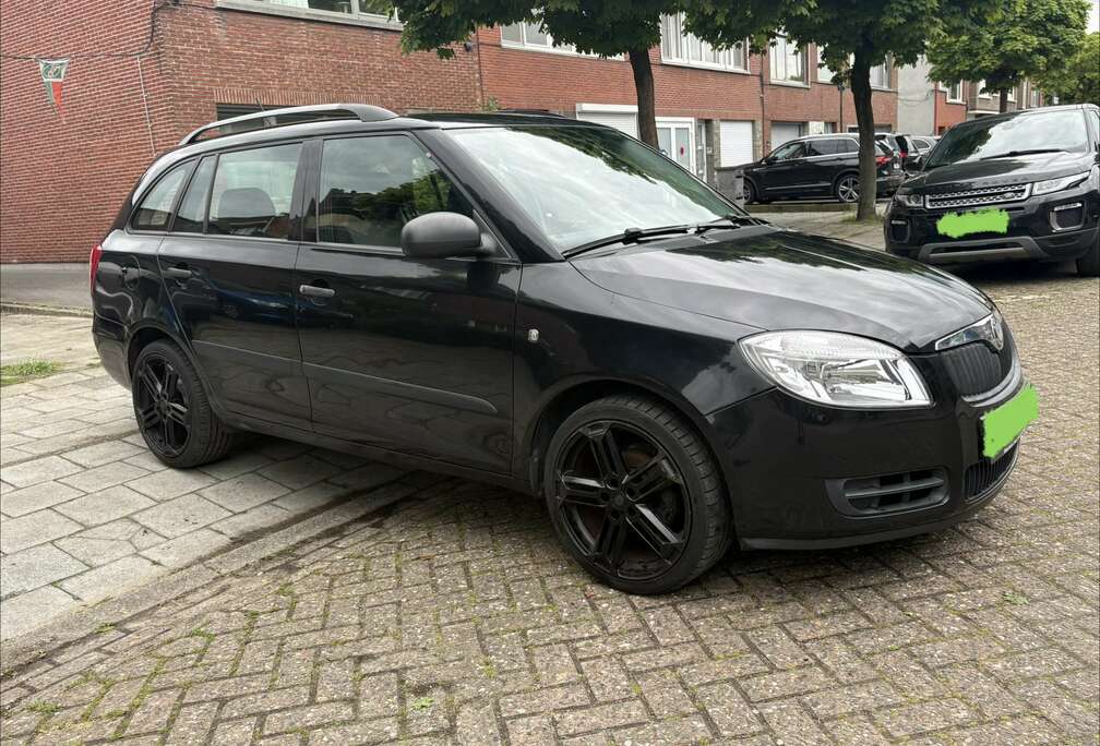 Skoda 1.4 16V Combi Sport