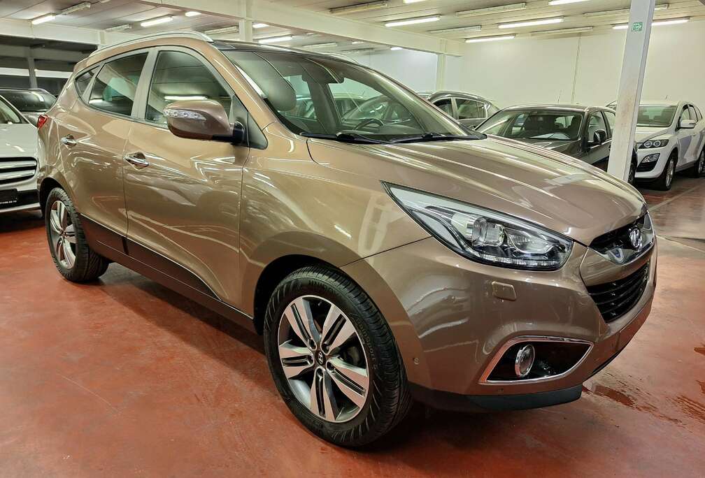 Hyundai 2.0i 4WD Executive