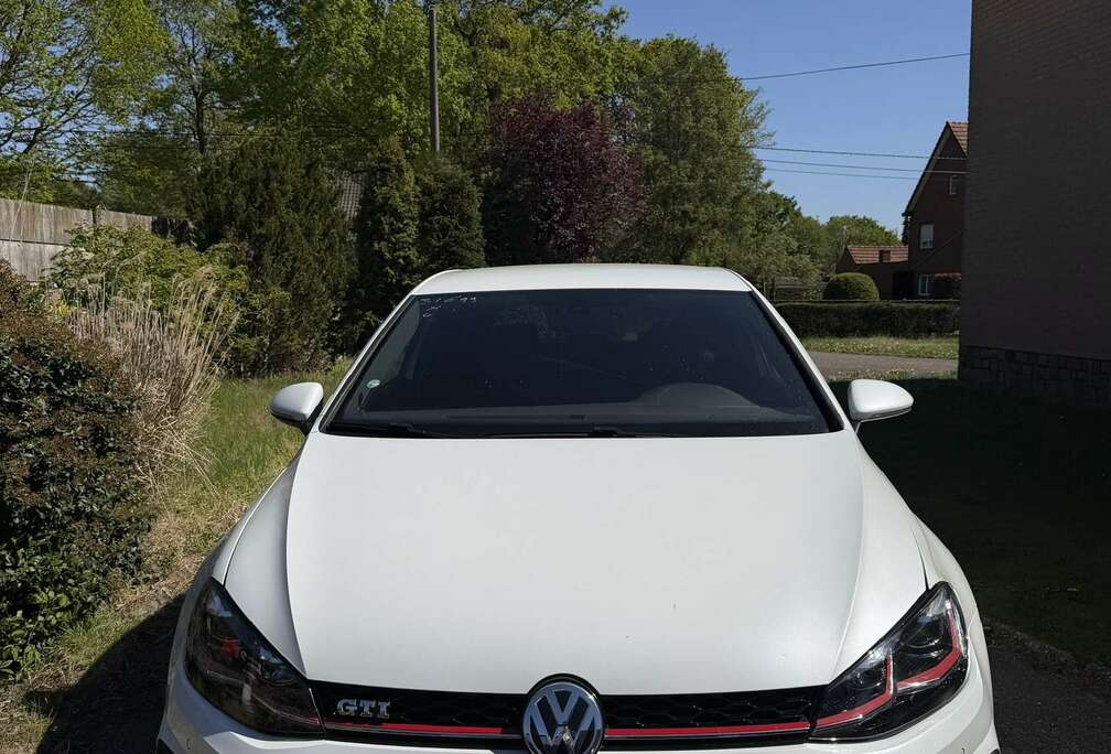 Volkswagen 2.0 TSI Performance DSG